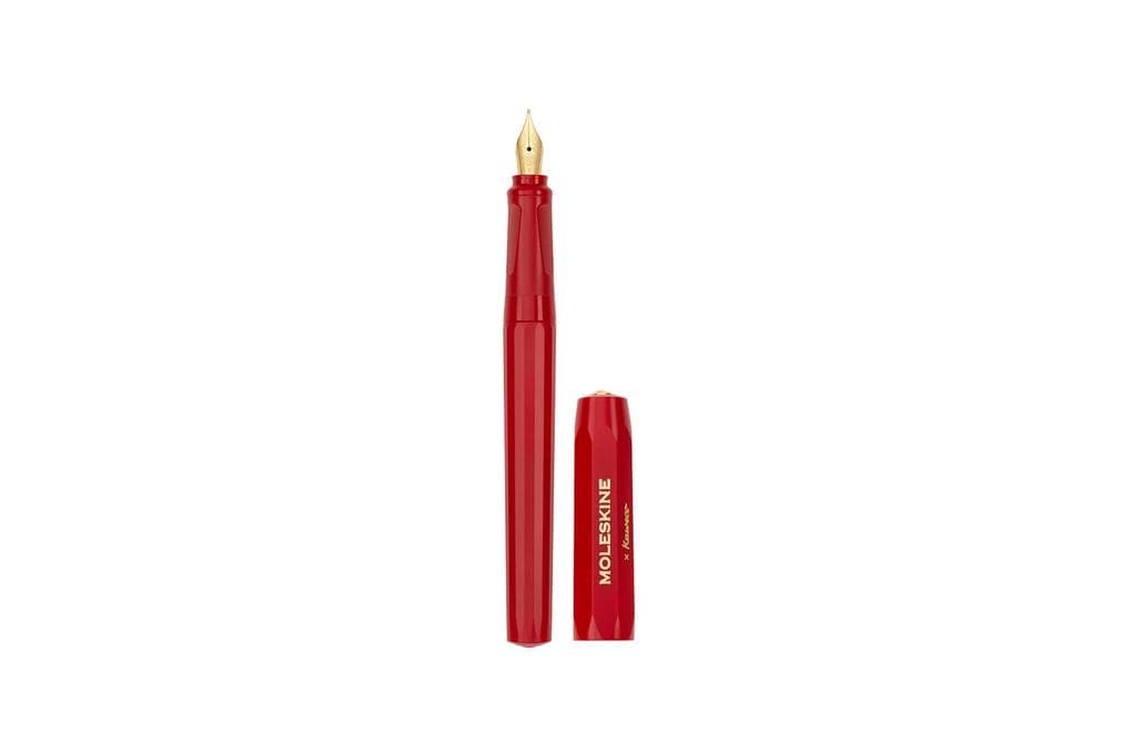 Moleskine Kaweco Fountain Pen, Red, Medium Nib, Blue Ink